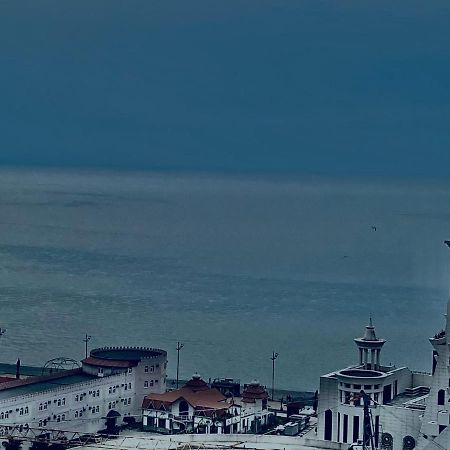 Apartment Black Sea Side Batumi Esterno foto